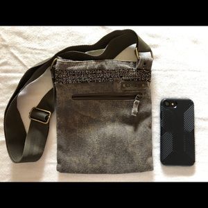 Dakine crossbody bag